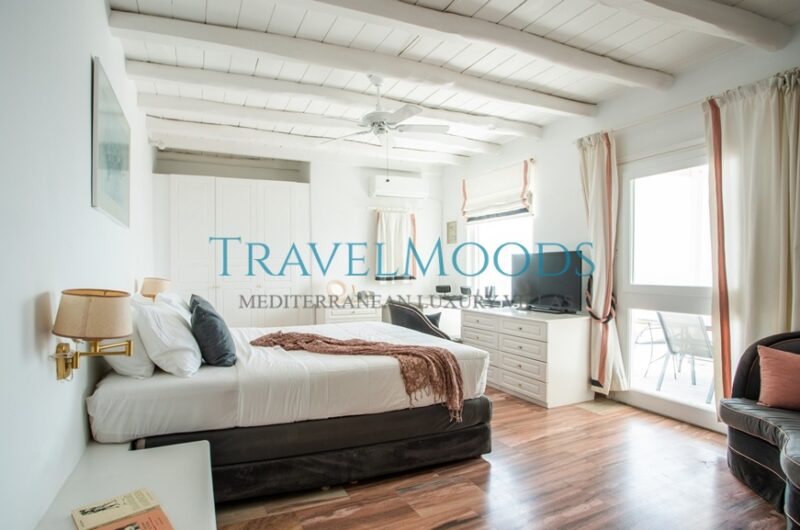 wHITE AND gREY mYKONOS (19)