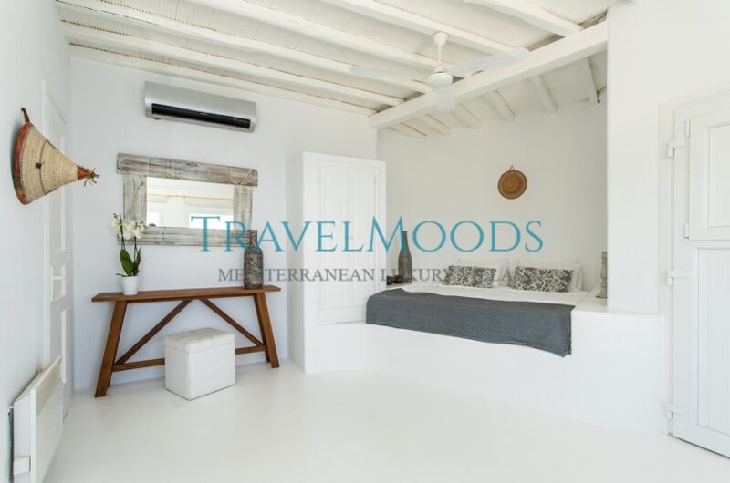 wHITE AND gREY mYKONOS (29)